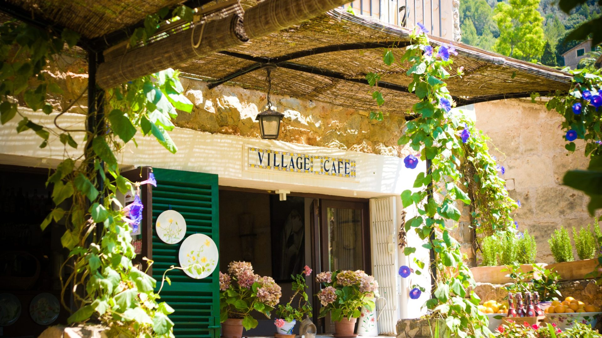 Café in Deià, Mallorca